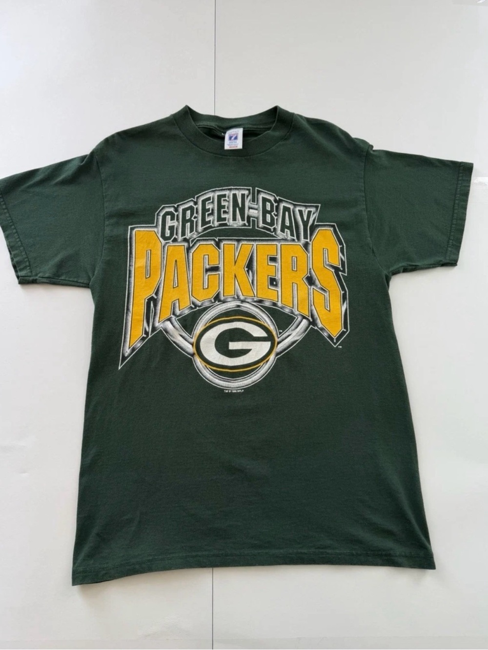 LOGO 7 Green Bay Packers Dark Green Graphic Tee with Yellow Logo